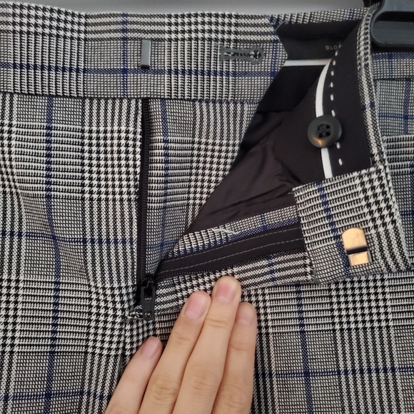 BNWOT Banana Republic Sloan Plaid Trousers. - Picture 2 of 5